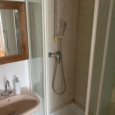Panorama Apartman*** בית אירוח