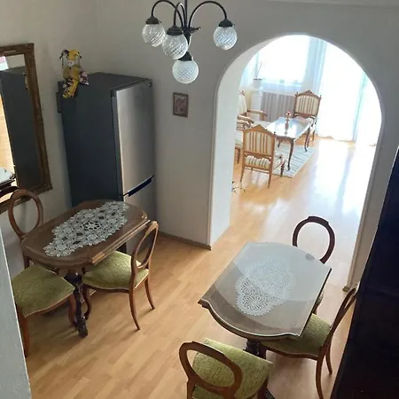Panorama Apartman*** בית אירוח *